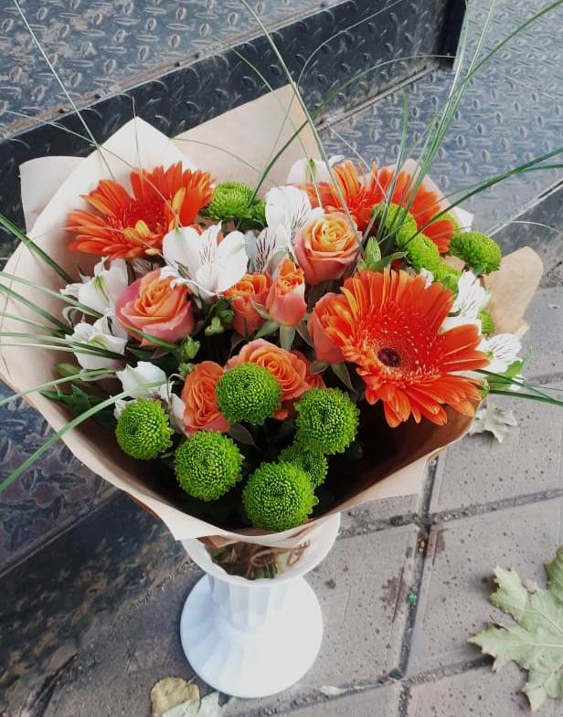 Букет цветов из: Герберы, Хризантемы, Альстромерии и Розы в Поведниках