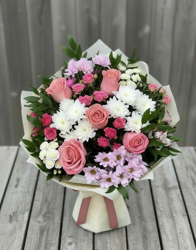 Букет цветов из: Альстромерии, Гвоздики, Розы и Хризантемы в Поведниках