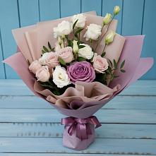Букет цветов из:  Розы и Лизиантусы #REPLACE_PRED# Поведниках