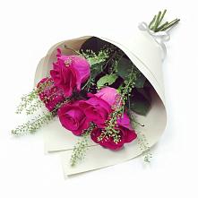 Букет цветов из:  Розы в Поведниках