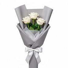 Букет 3 белые розы в Поведниках