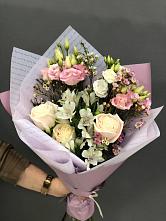 Букет цветов из:  Альстромерии, Розы и Лизиантусы #REPLACE_PRED# Поведниках