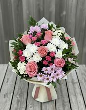 Букет цветов из:  Альстромерии, Гвоздики, Розы и Хризантемы #REPLACE_PRED# Поведниках