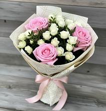 Букет цветов из:  Розы в Поведниках