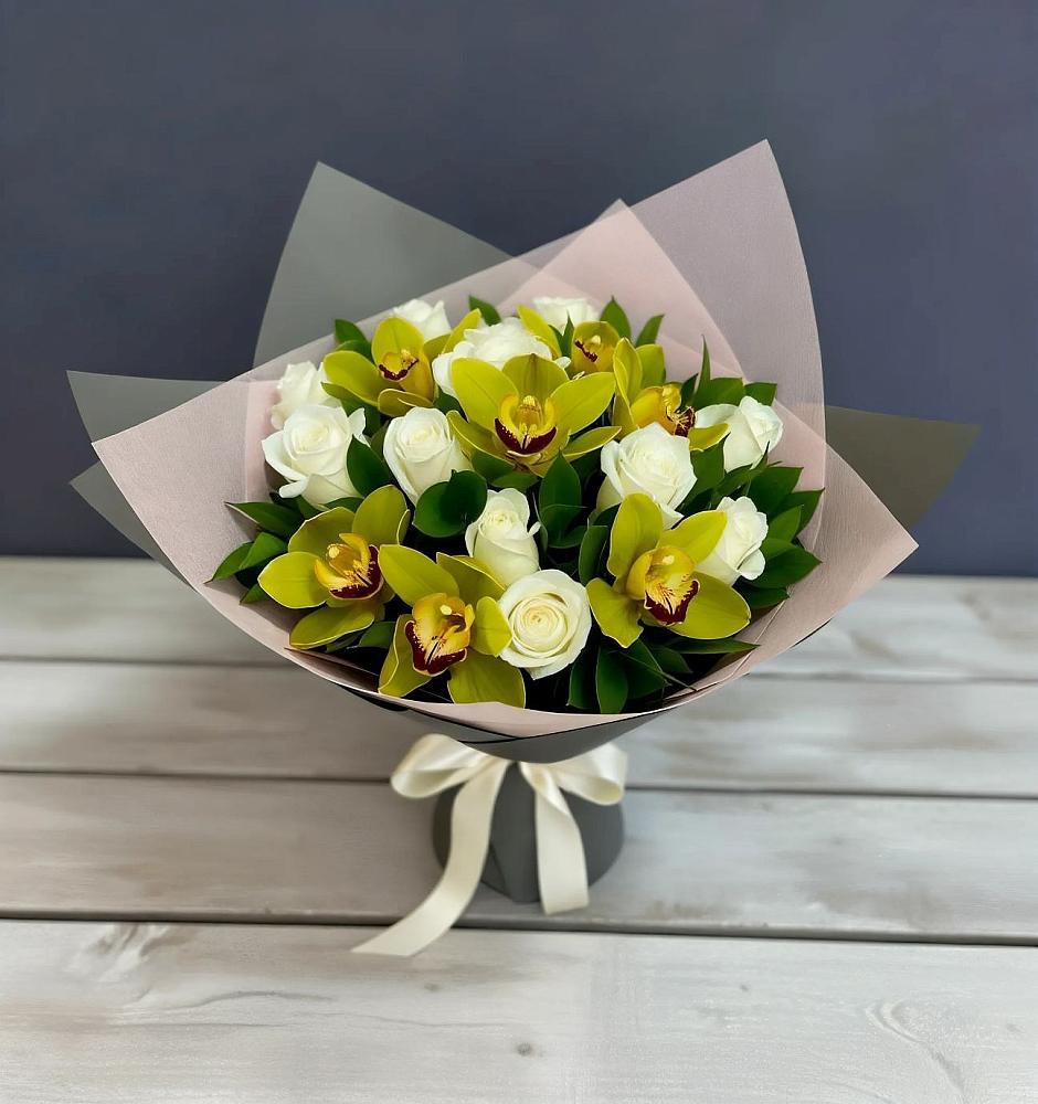 Букет цветов из: Орхидеи и Розы в Поведниках