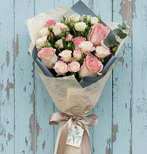 Букет цветов из:  Розы #REPLACE_PRED# Поведниках