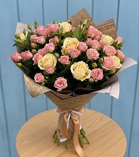 Букет цветов из:  Розы в Поведниках
