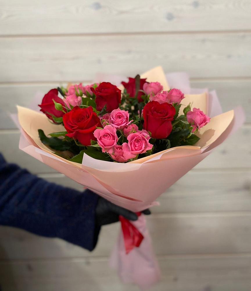 Букет цветов из: Розы в Поведниках