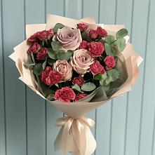 Букет цветов из:  Гвоздики и Розы в Поведниках