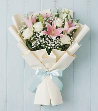 Букет цветов из:  Лилии в Поведниках