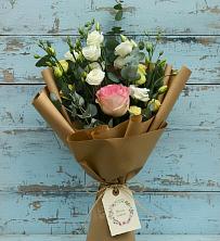 Букет цветов из:  Розы и Лизиантусы в Поведниках